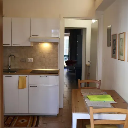 E Romantica Casa A Apartment Turin